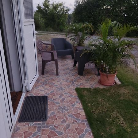 Studio De Vacance Ou Pro Le Gosier 哥西尔 外观 照片